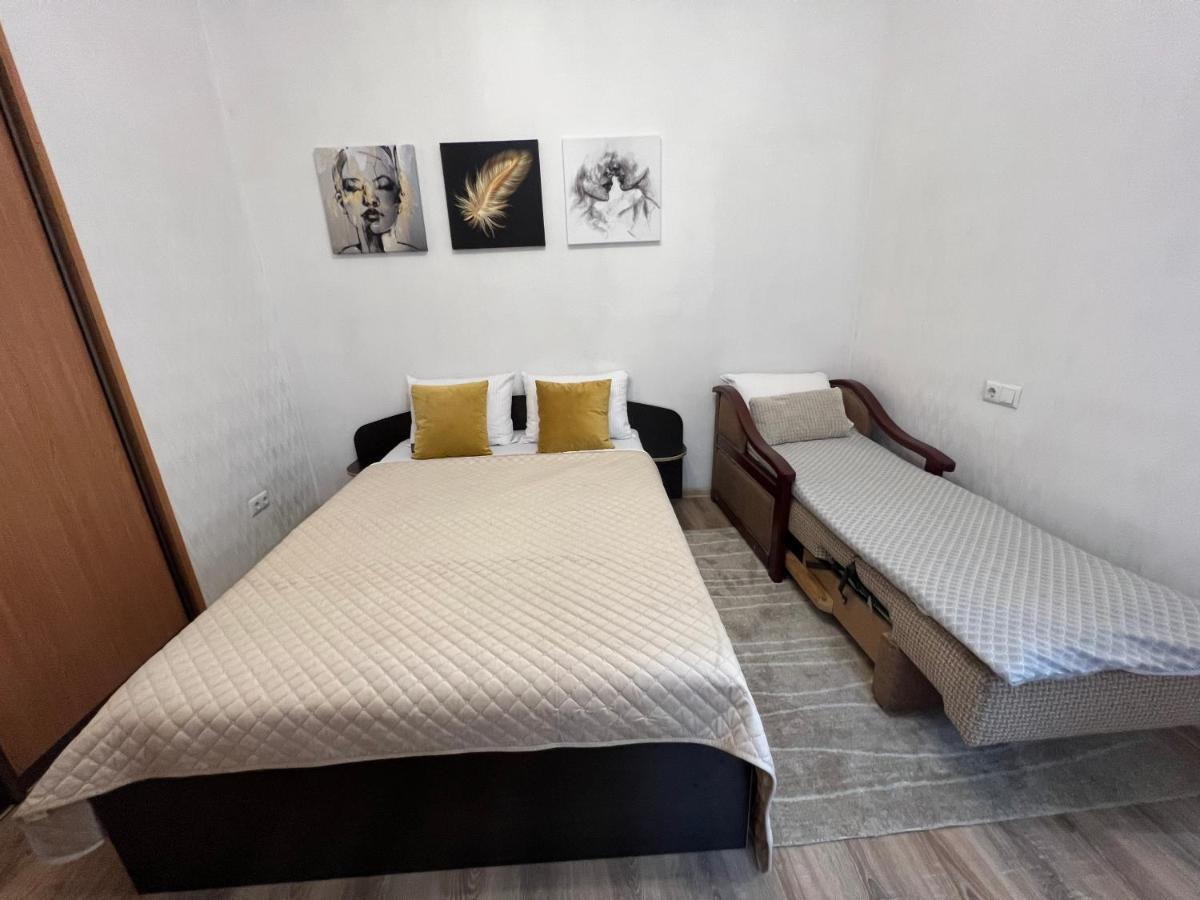 Cozy Apartment Near The Lviv National Opera Ngoại thất bức ảnh