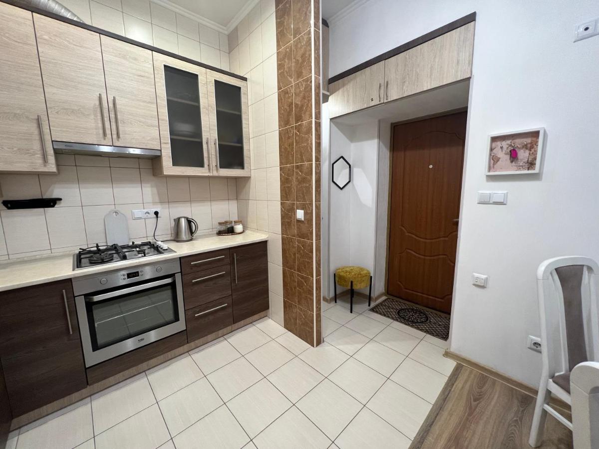 Cozy Apartment Near The Lviv National Opera Ngoại thất bức ảnh