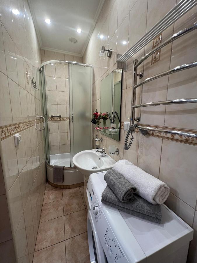Cozy Apartment Near The Lviv National Opera Ngoại thất bức ảnh