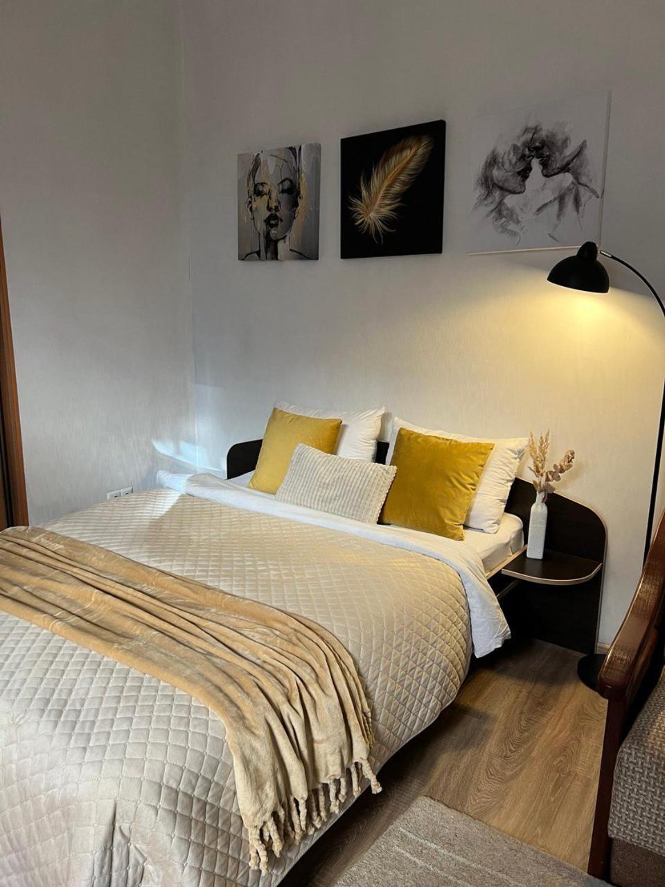 Cozy Apartment Near The Lviv National Opera Ngoại thất bức ảnh